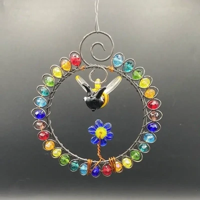 WWG Small Glass Beaded Circle w/ Glass Bee &amp; Flower