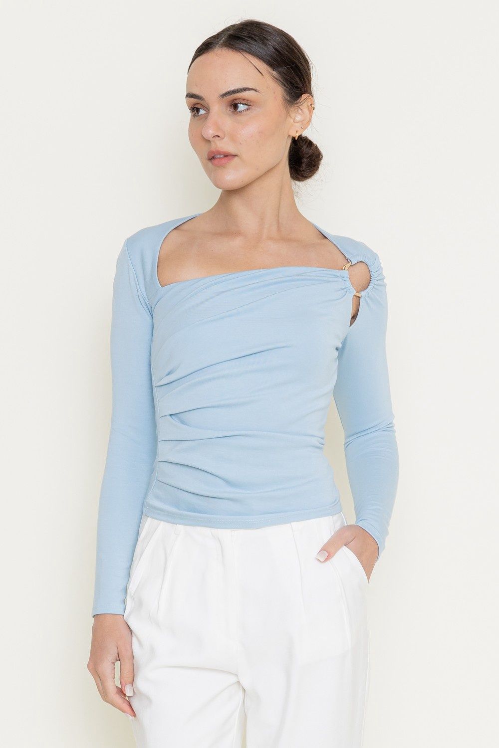 STEPH GOLD RING LS DRAPE TOP