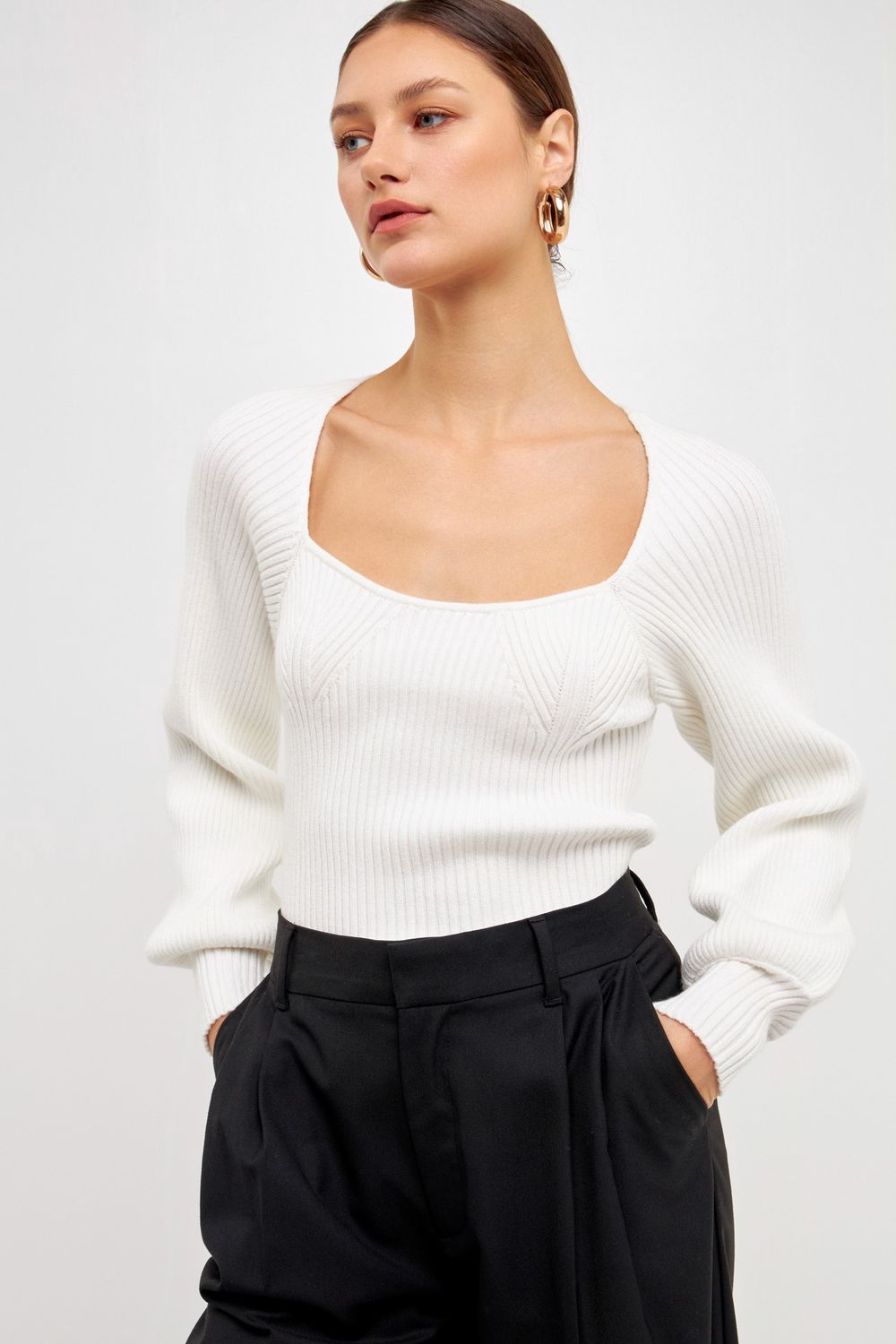 BEDA SQUARE NECK RIB KNIT TOP