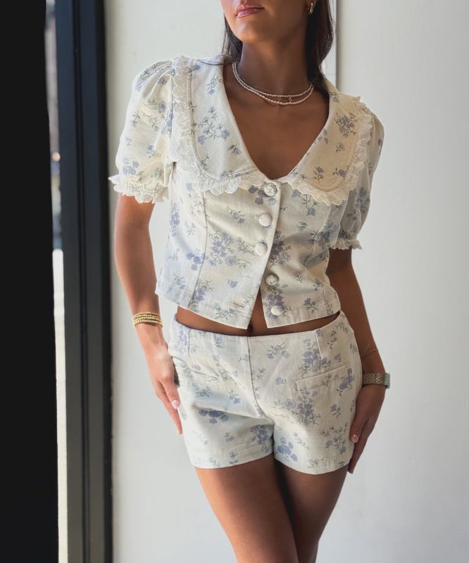 BRIDGEHAMPTON DENIM FLORAL SHORT