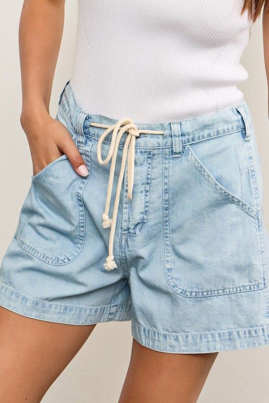 DRAWSTRING SLOUTCHY DENIM SHORTS
