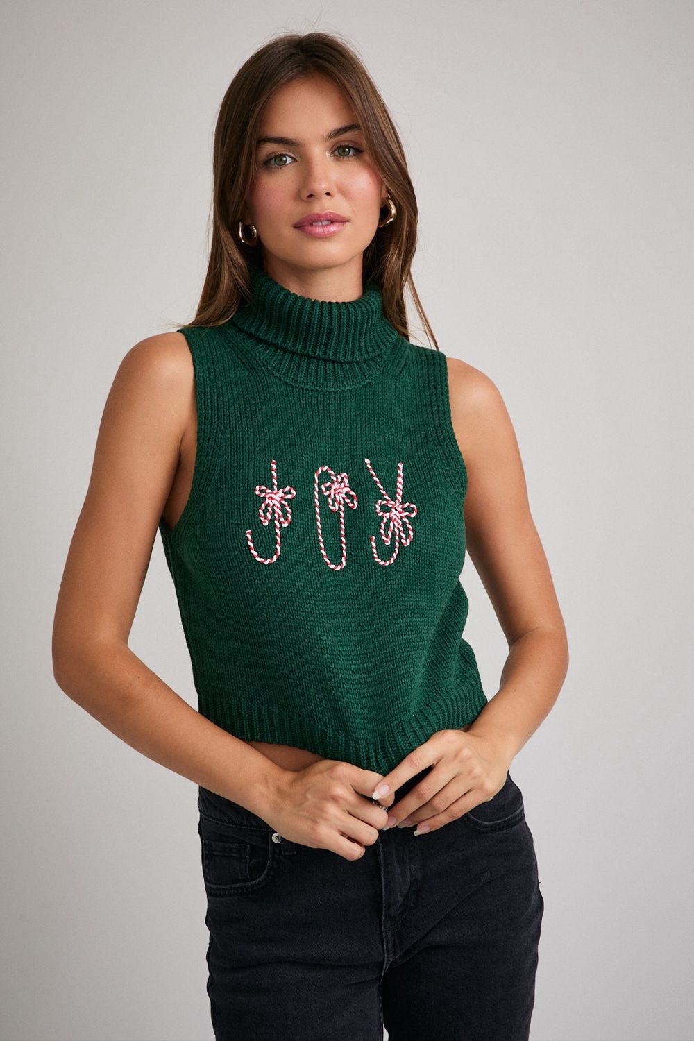 JOY YARN CROP TURTLENECK KNIT