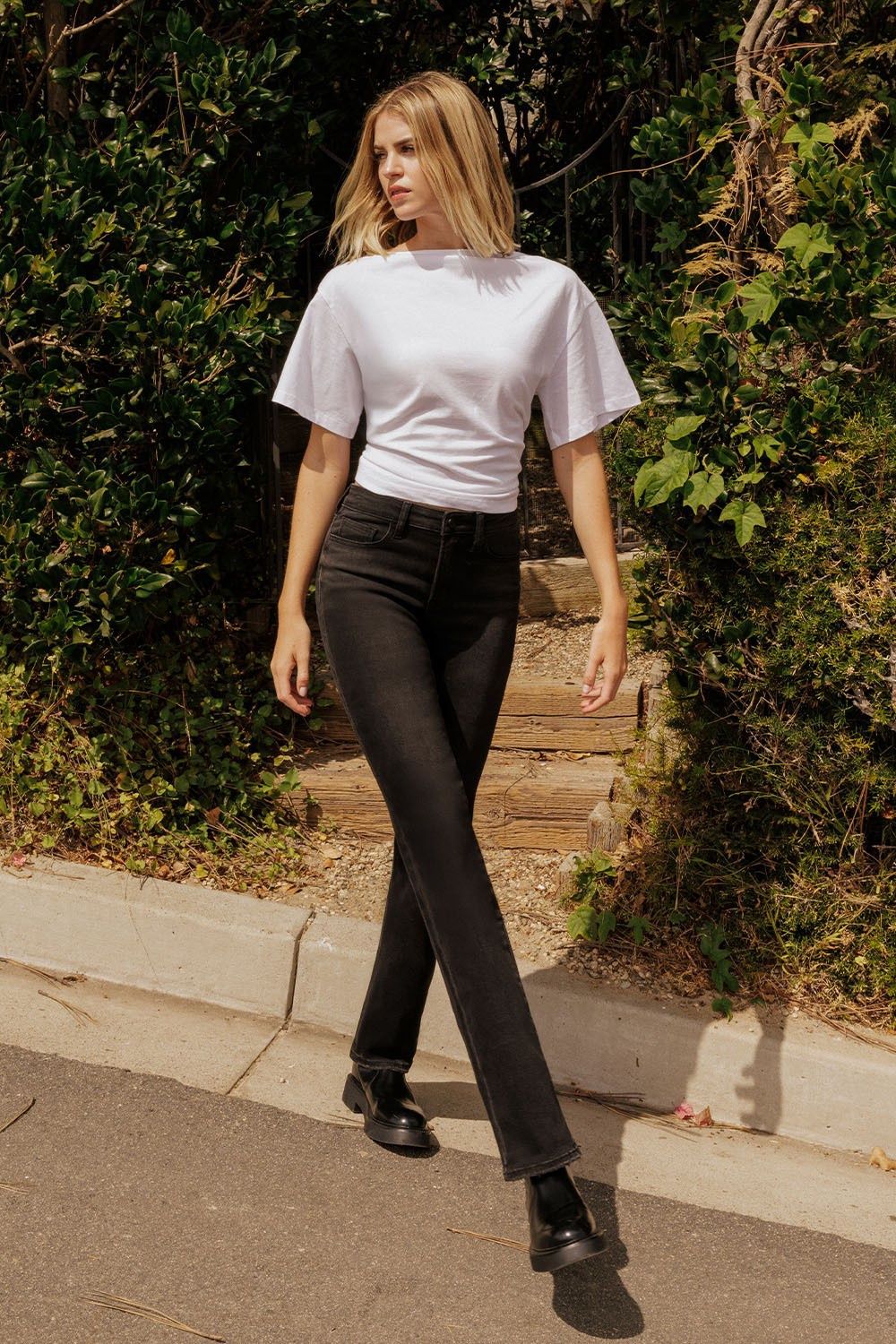 BOOTIE HIRISE FULL LENGTH BOOTCUT JEANS