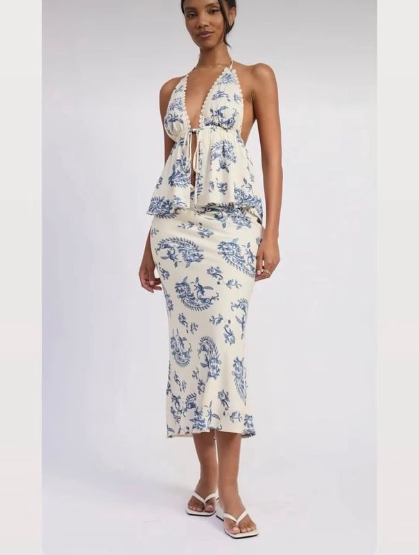 GIA FLORAL HALTER TIE FRONT TOP