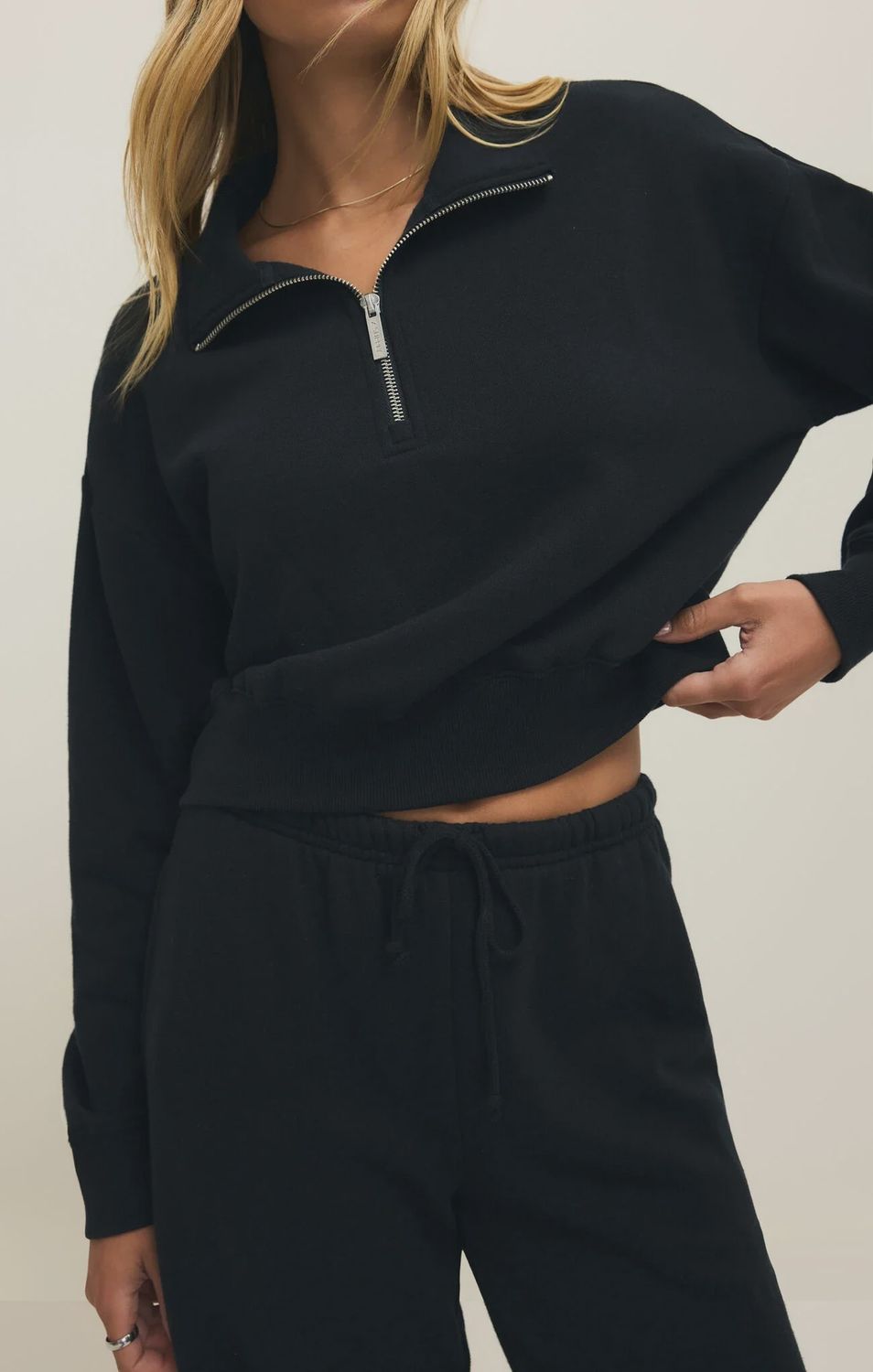 DOWNTOWN HALF ZIP SWEATSHIRT
