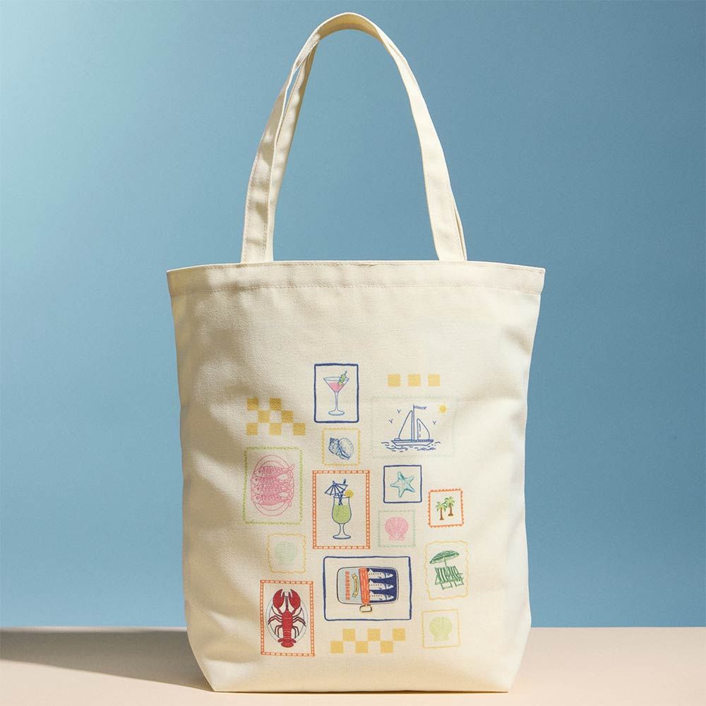 COASTAL ICON TOTE