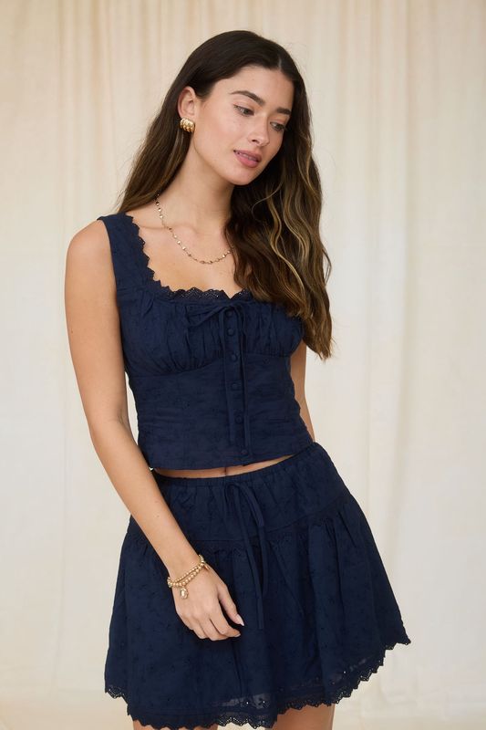 HARBOR LACE TRIM BUTTON EYELET TOP