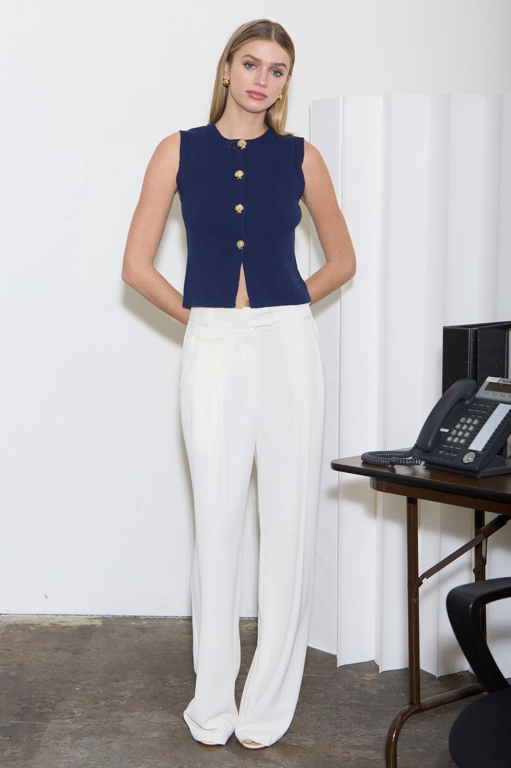 REEF GOLD SHELL BUTTON KNIT TOP