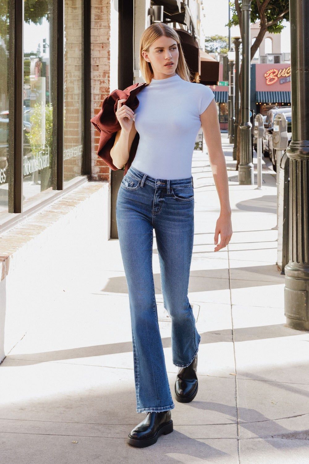 REVEAL HIRISE BOOTCUT JEANS