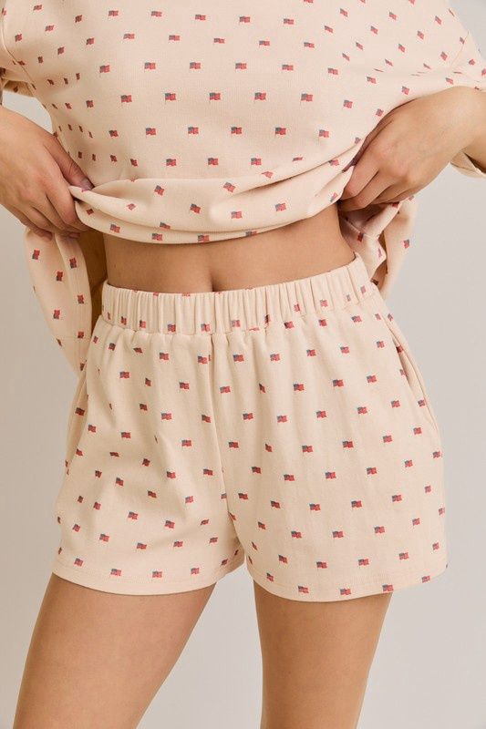 ALLOVER FLAG SHORTS