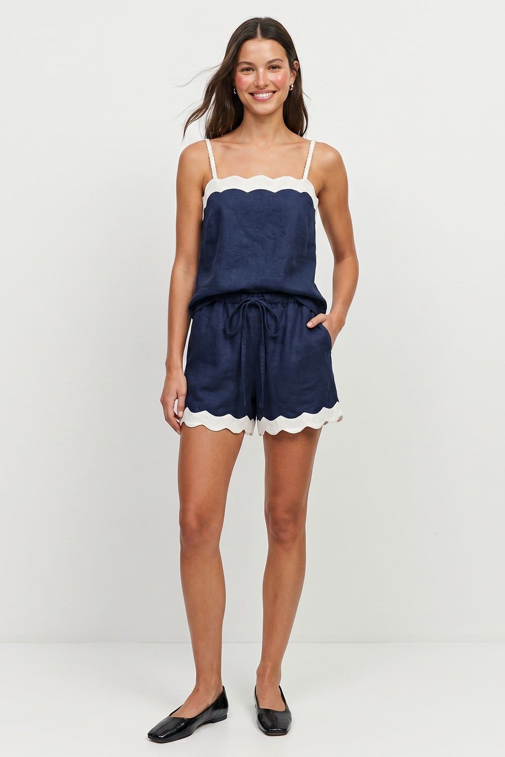 Addyson Linen Scallop Shorts