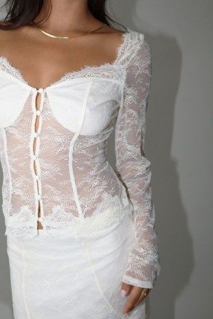 The Ella Lace Top