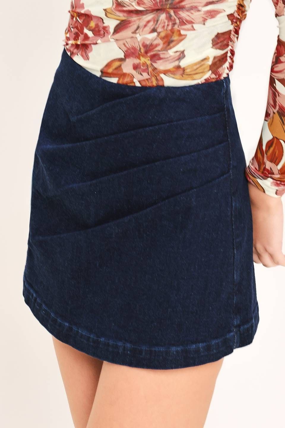 Denver side pleat denim skort