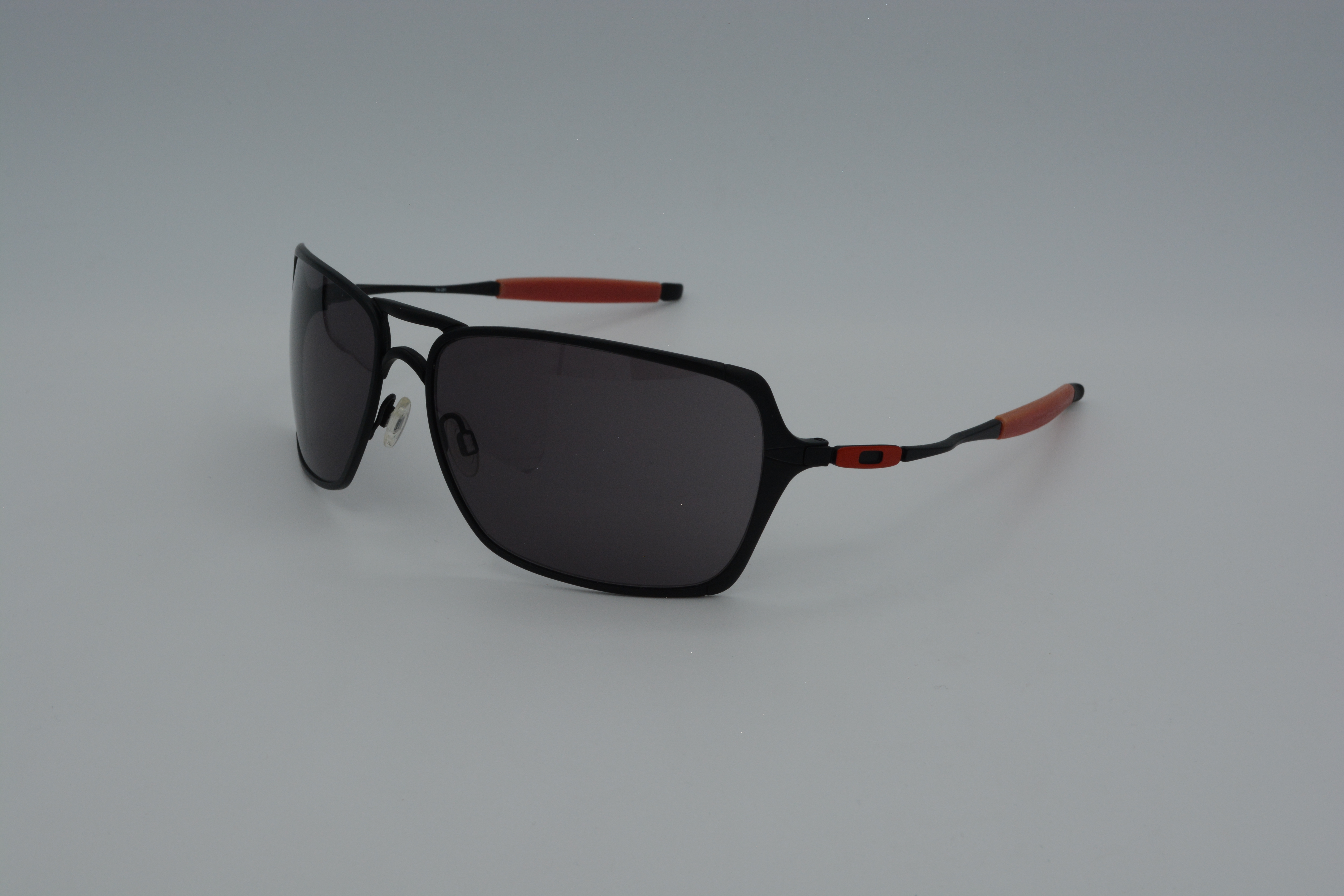 Occhiale da sole Oakley, Inmate 4029