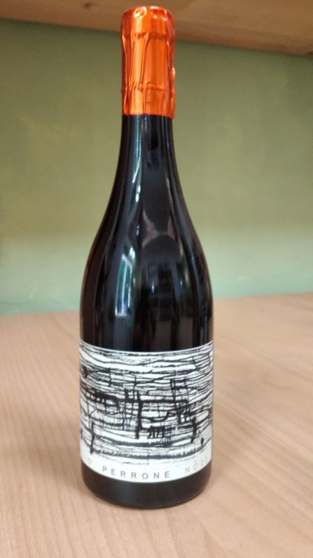 vino rosso "no"  Azienda Elio Perrone