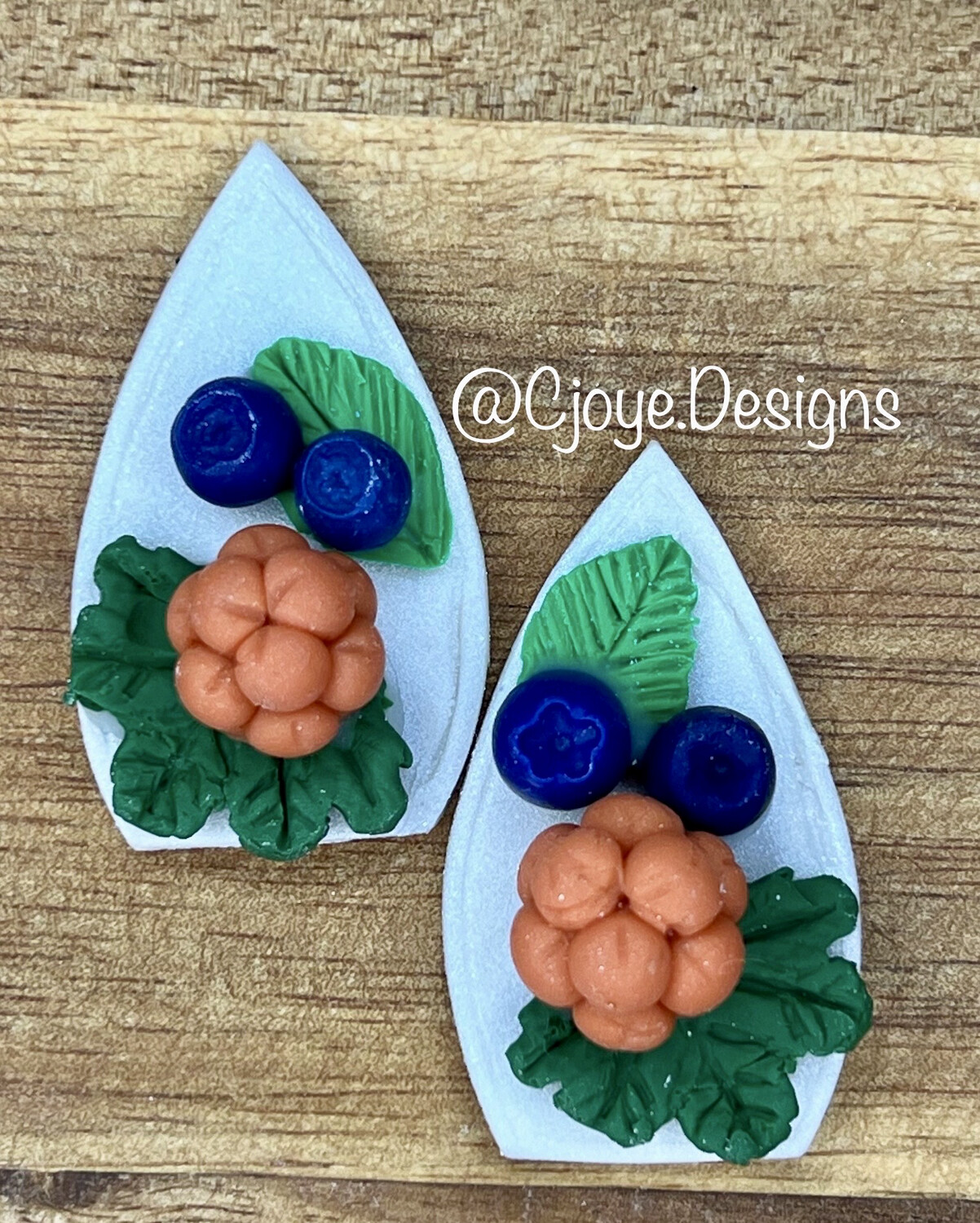 Pair Of Teardrop Salmon Berry And Blueberry Cabachons About 1.25” Long