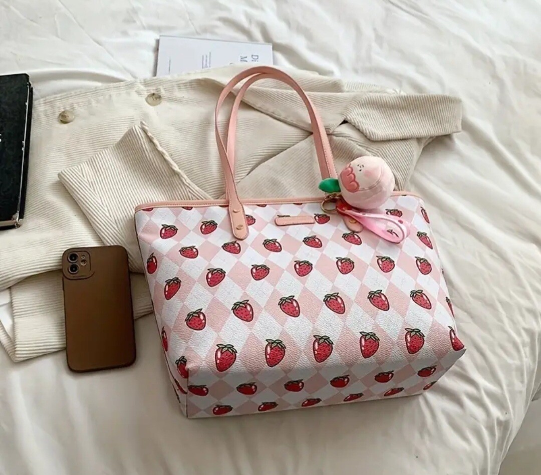 Kawaii strawberry pattern tote bag