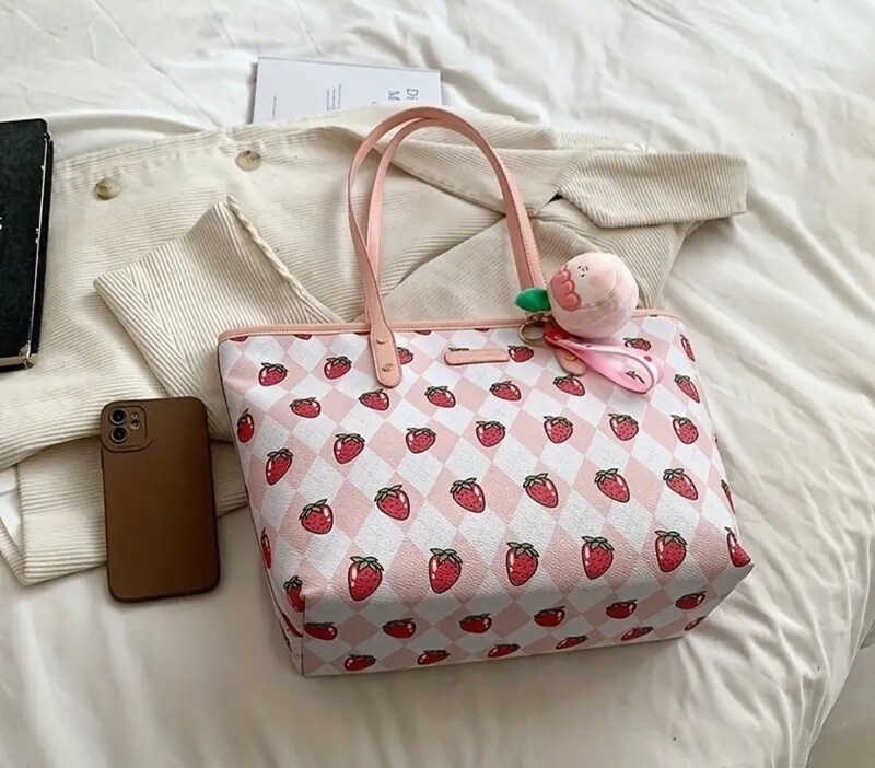 Kawaii strawberry pattern tote bag