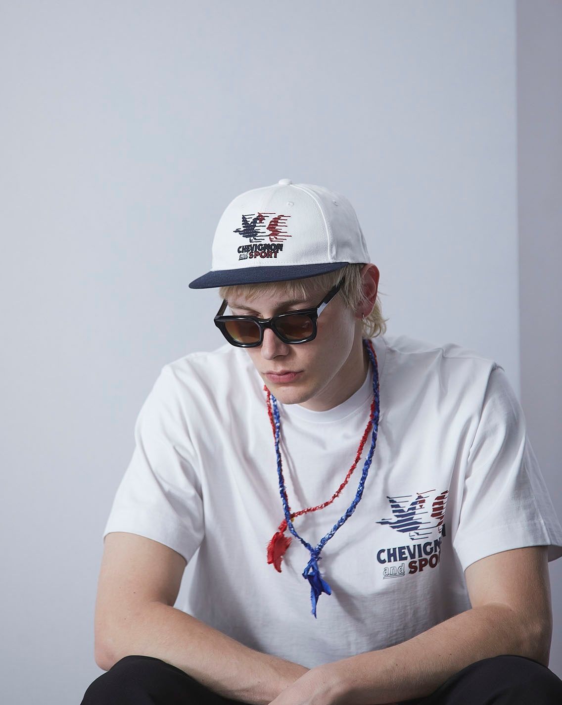 WHITE SPORTY CAP