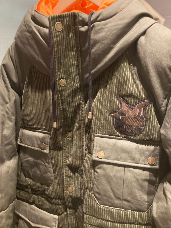 DAUNENMANTEL GUY