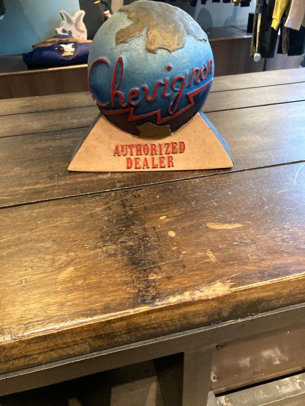 DISPLAY DEALER CHARLES CHEVIGNON PARIS