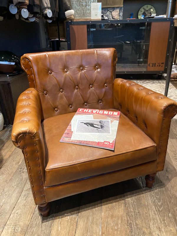 LOUNGE CHAIR VINTAGE PARIS