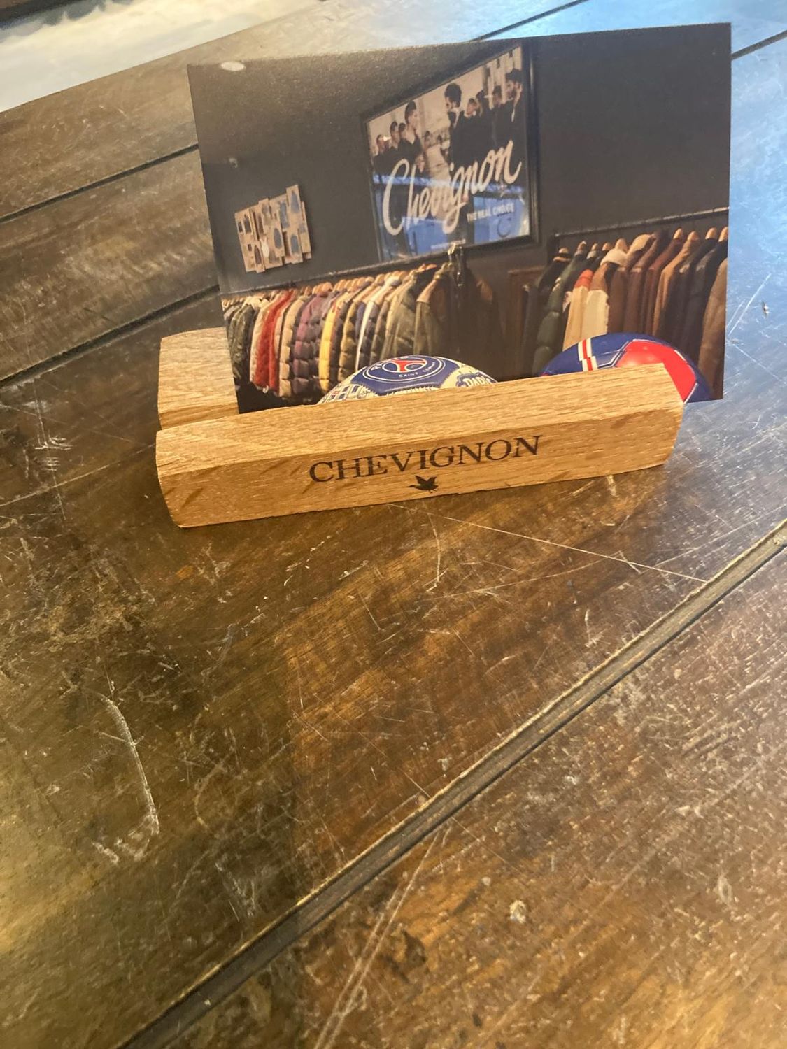 HOLZ  DISPLAY CHEVIGNON PARIS