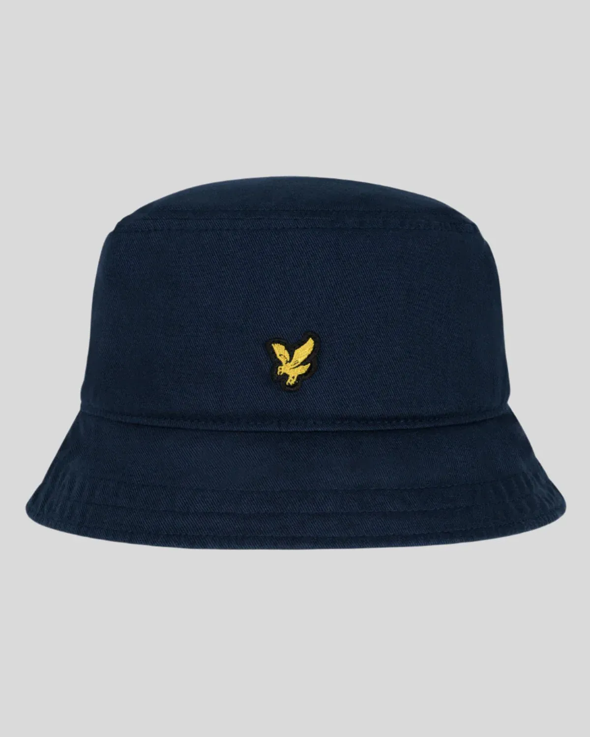 a NAVY BUCKET HAT LYLE &amp; SCOTT