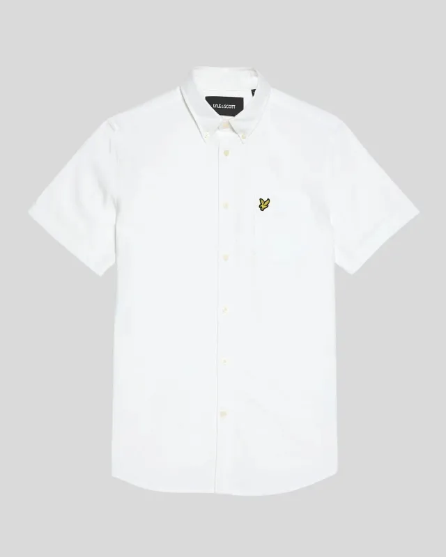 a SHORT SLEEVE OXFORD SHIRT WHITE LYLE &amp; SCOTT