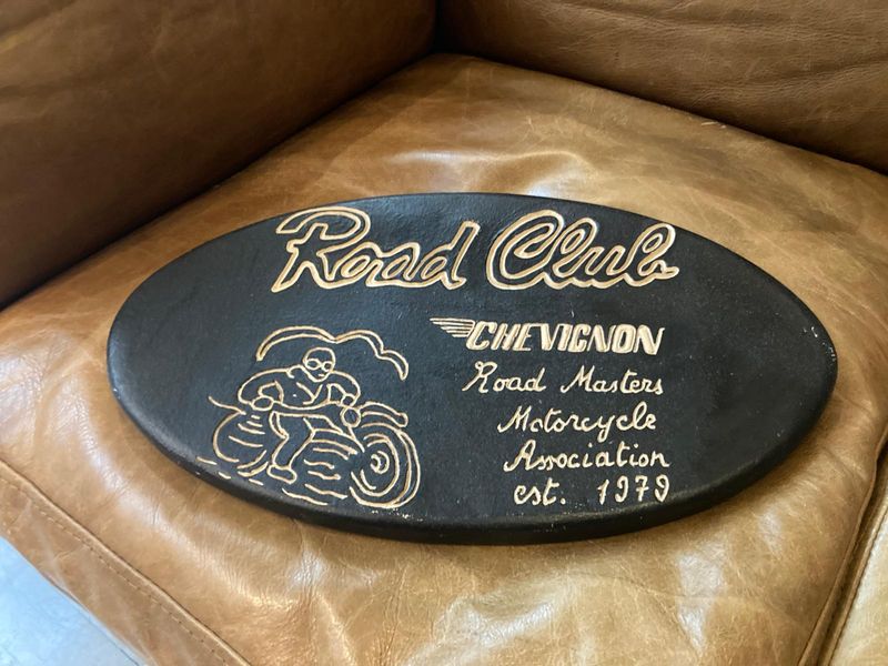 KERAMIK DISPLAY CHEVIGNON PARIS