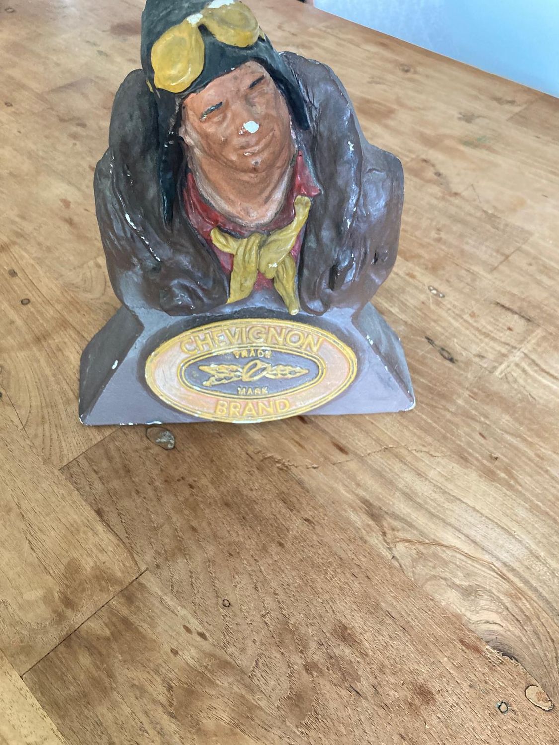 BÜSTE  CHEVIGNON TRADE MARK BRAND