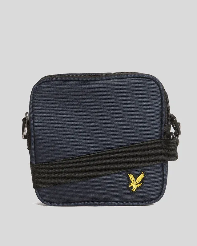 a NAVY CROSSBODY BAG LYLE &amp; SCOTT