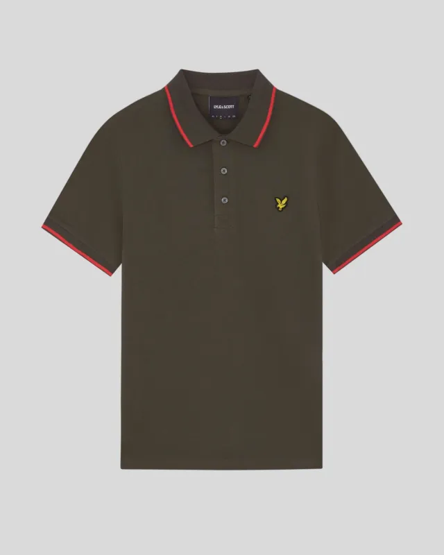 a SOFT BLACK TIPPED POLO SHIRT LYLE &amp; SCOTT
