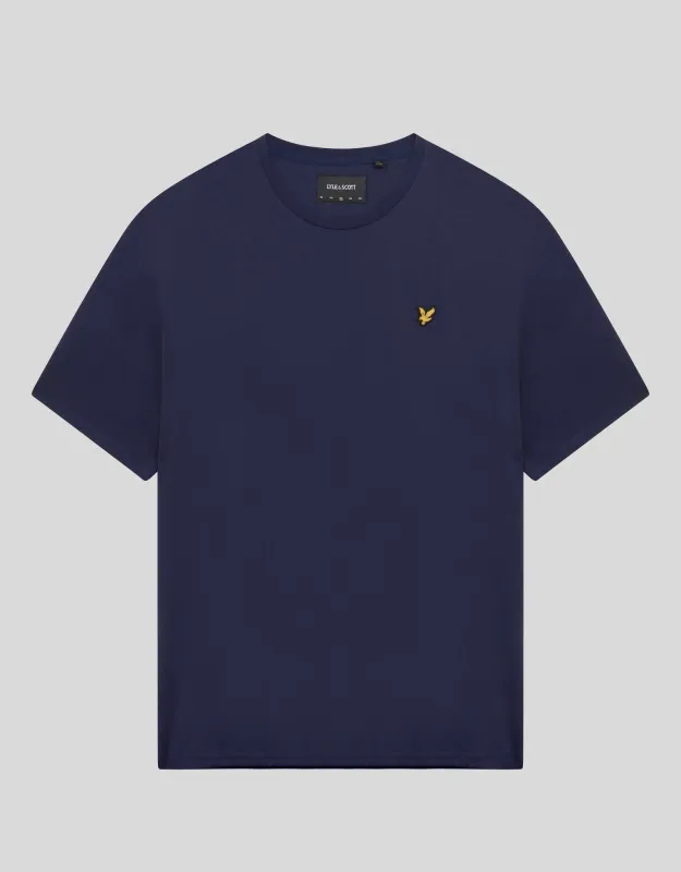 a NAVY BLUE CLASSIC CREW NECK T SHIRT LYLE &amp; SCOTT