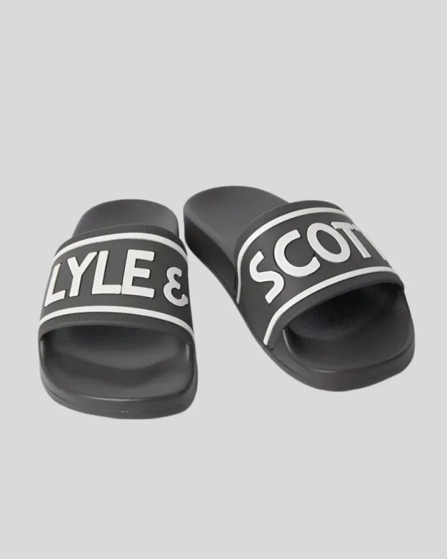 a BLACK SLIDER  LYLE &amp; SCOTT