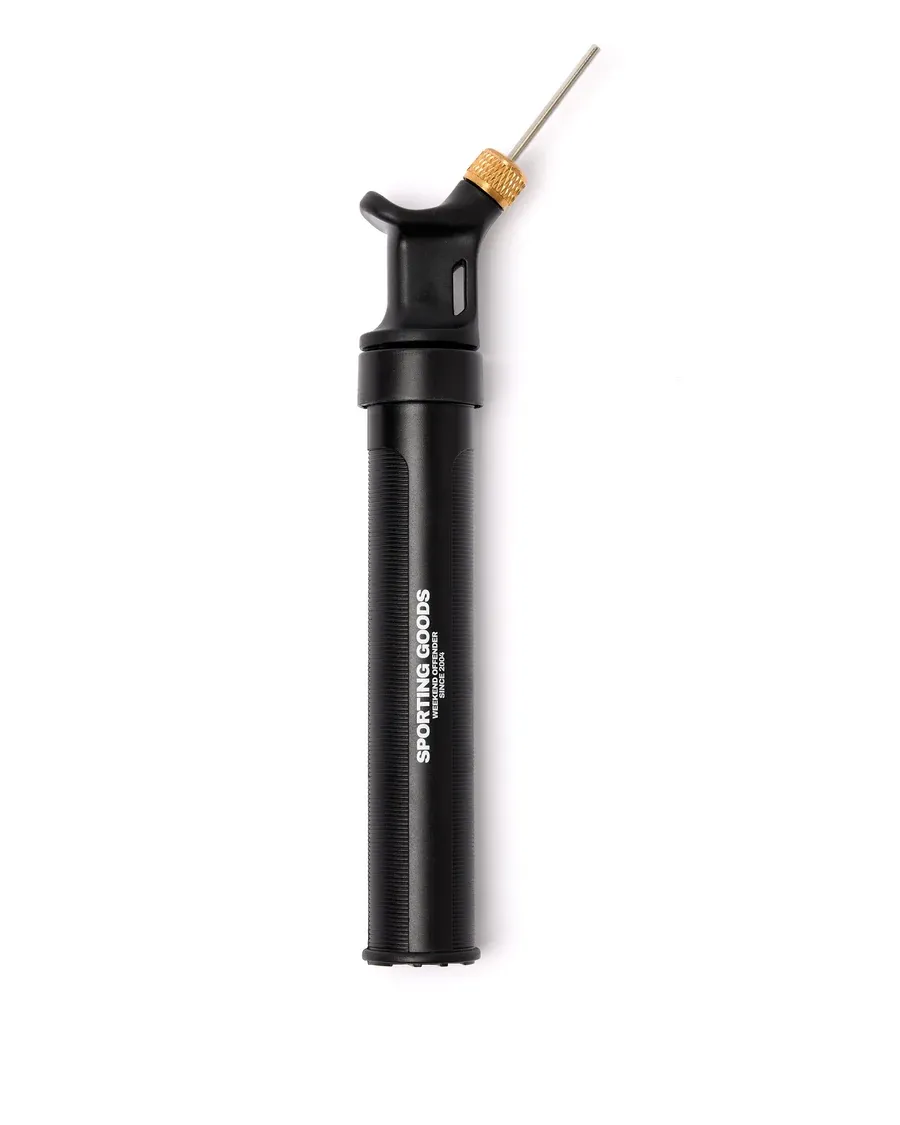 SPORTING GOODS PUMP  Black Weekend Offender