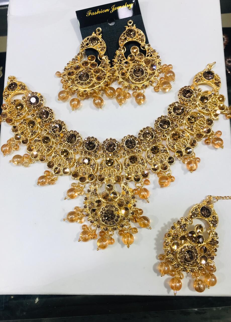 Beautiful jewellery Set With free shipping