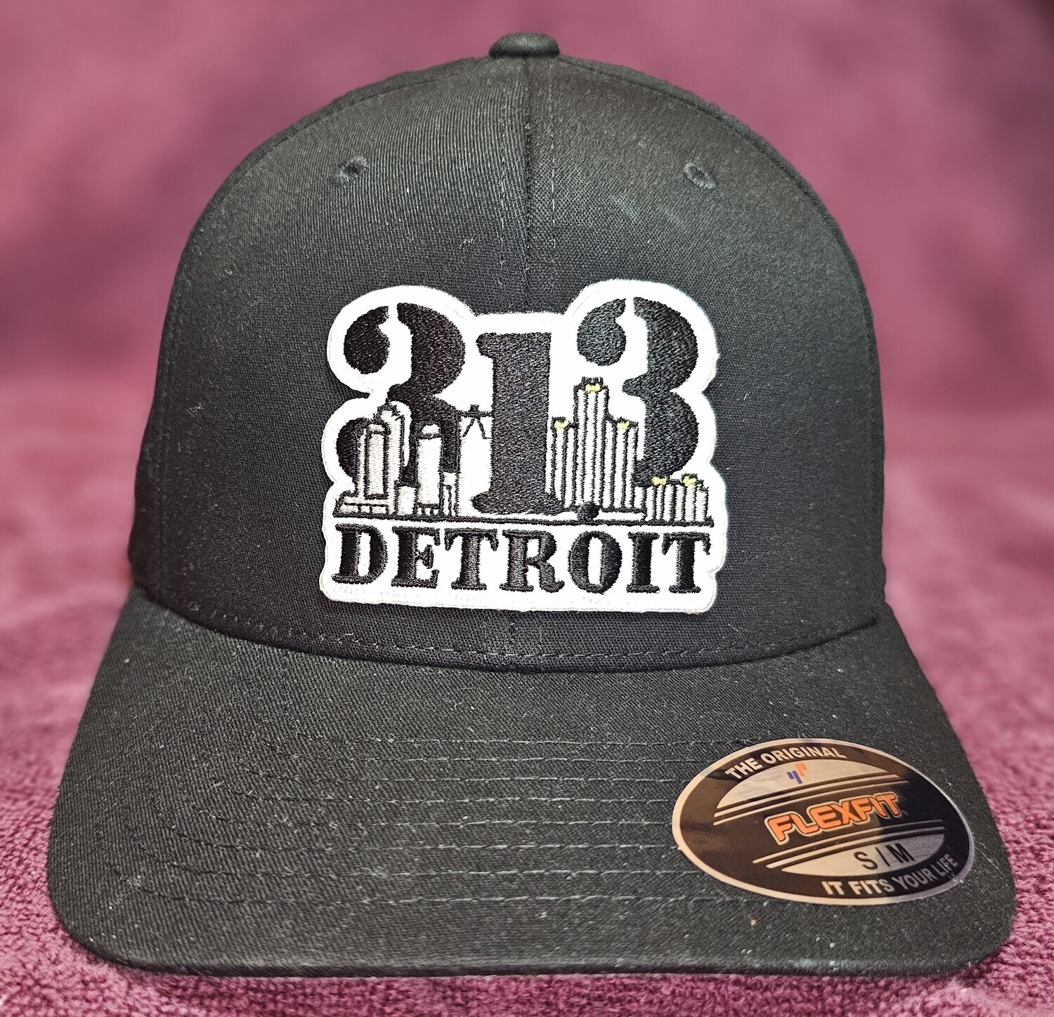 Black Flex Fitted Hats w/Embroidery 313 Skyline