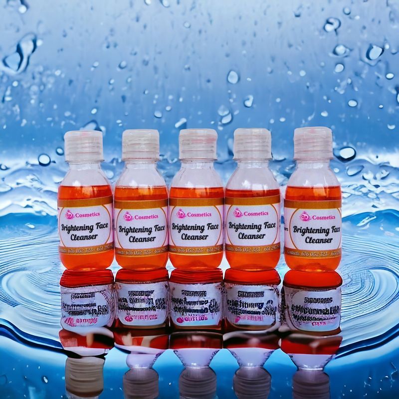 Brightening face cleanser