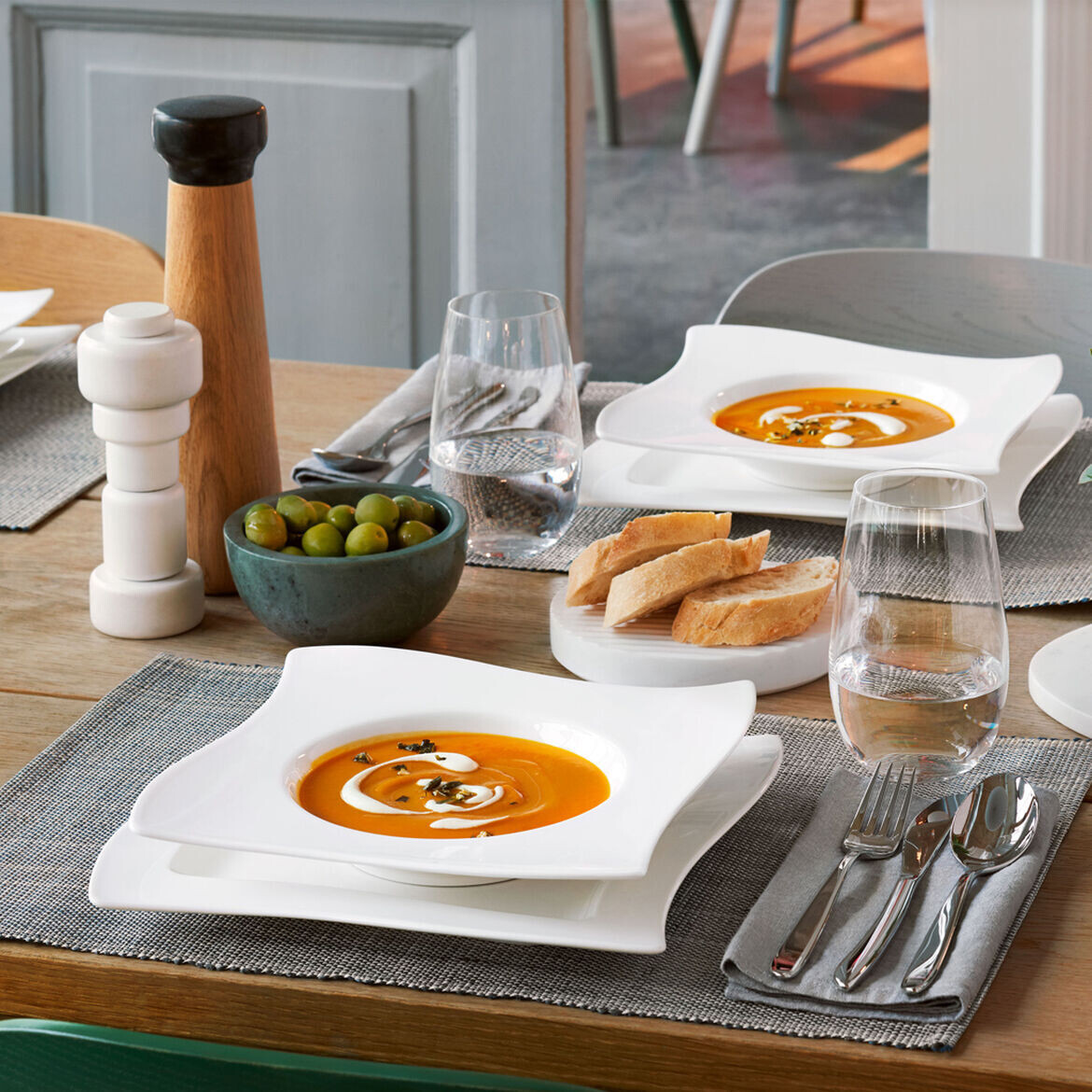 Villeroy &amp; Boch NewWave dinner plate 27x27cm