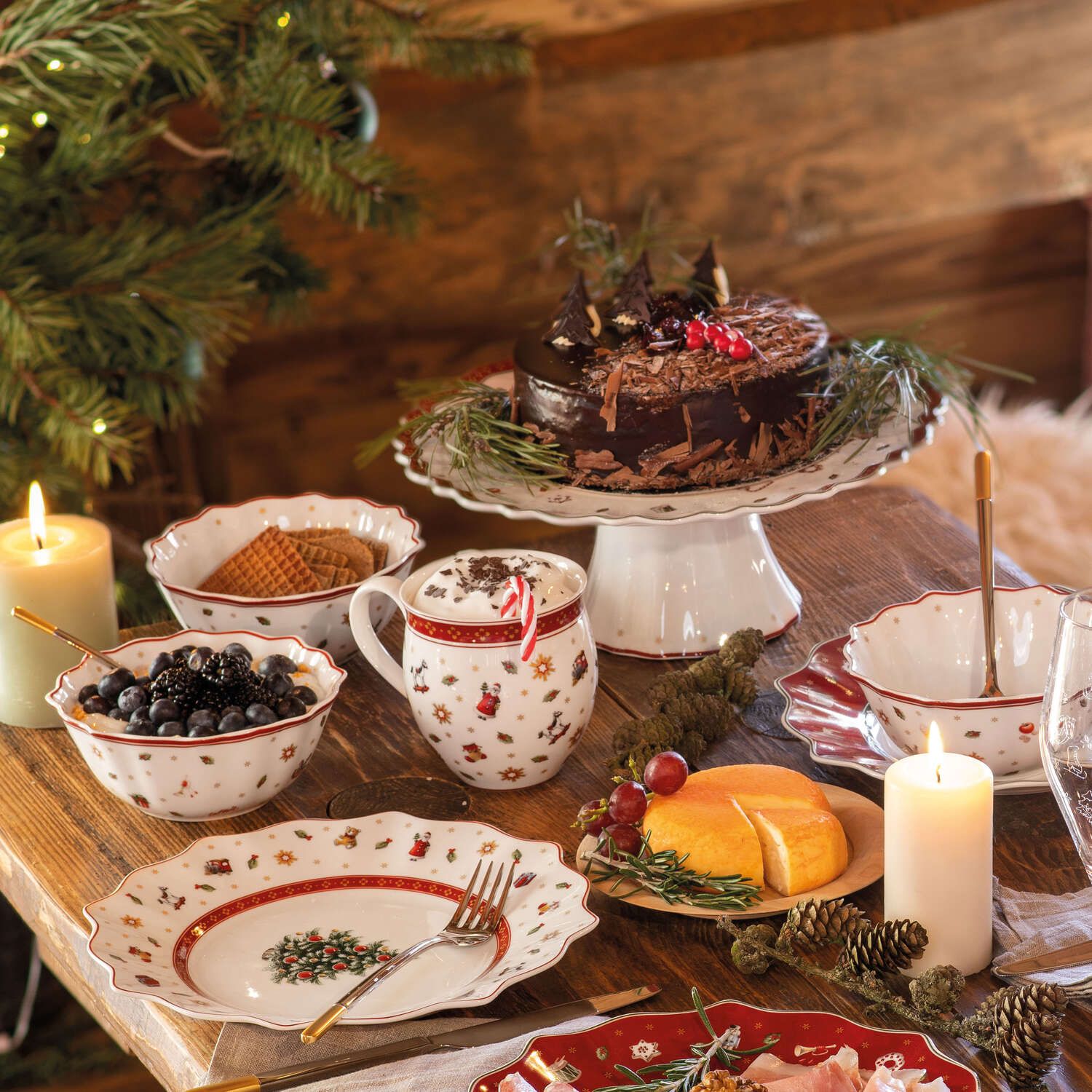 Villeroy &amp; Boch Toy's Delight Cake stand