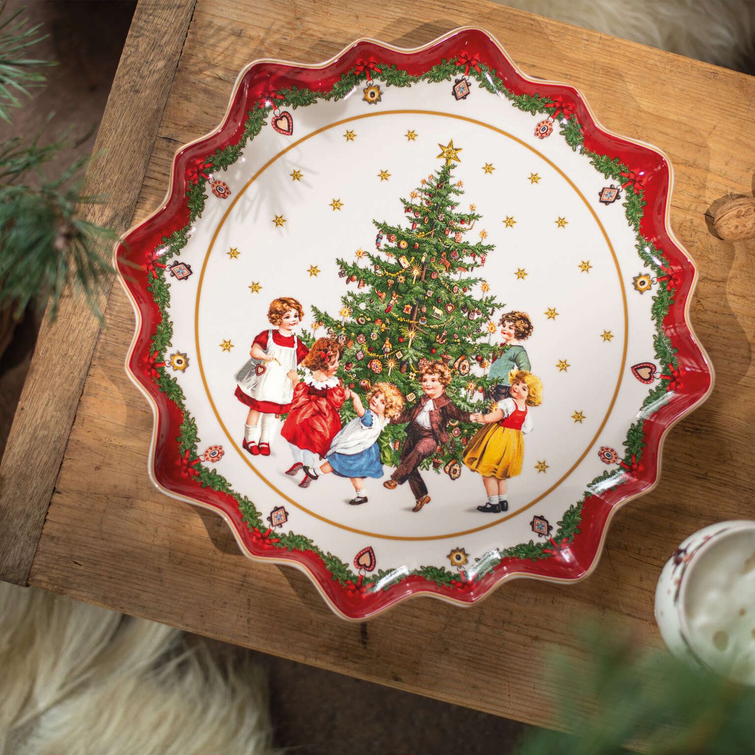 Villeroy &amp; Boch Toy's Fantasy Cake platter
