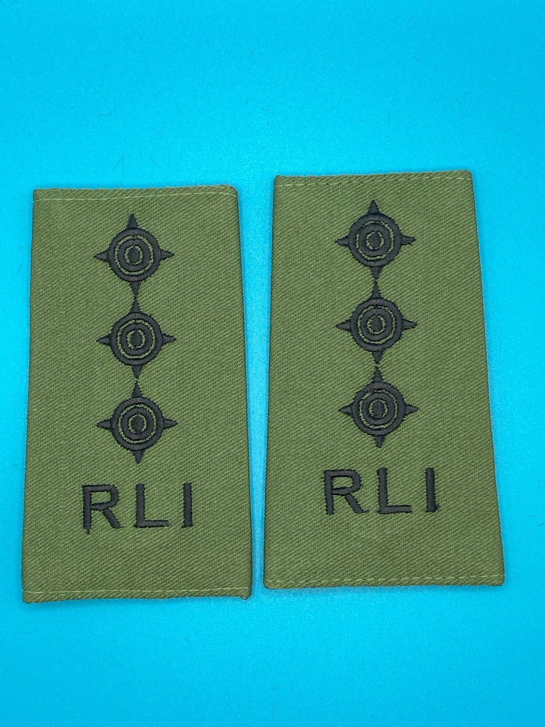 Rhodesian Light Infantry RLI Olive Green Rank Slides OG - Capt Captain - Pair