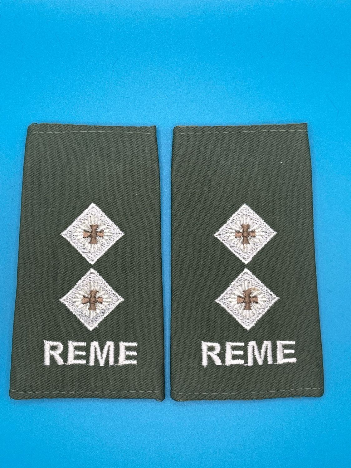 CIIIR Olive Green Rank Slides - REME - Pair - Lt Lieutenant