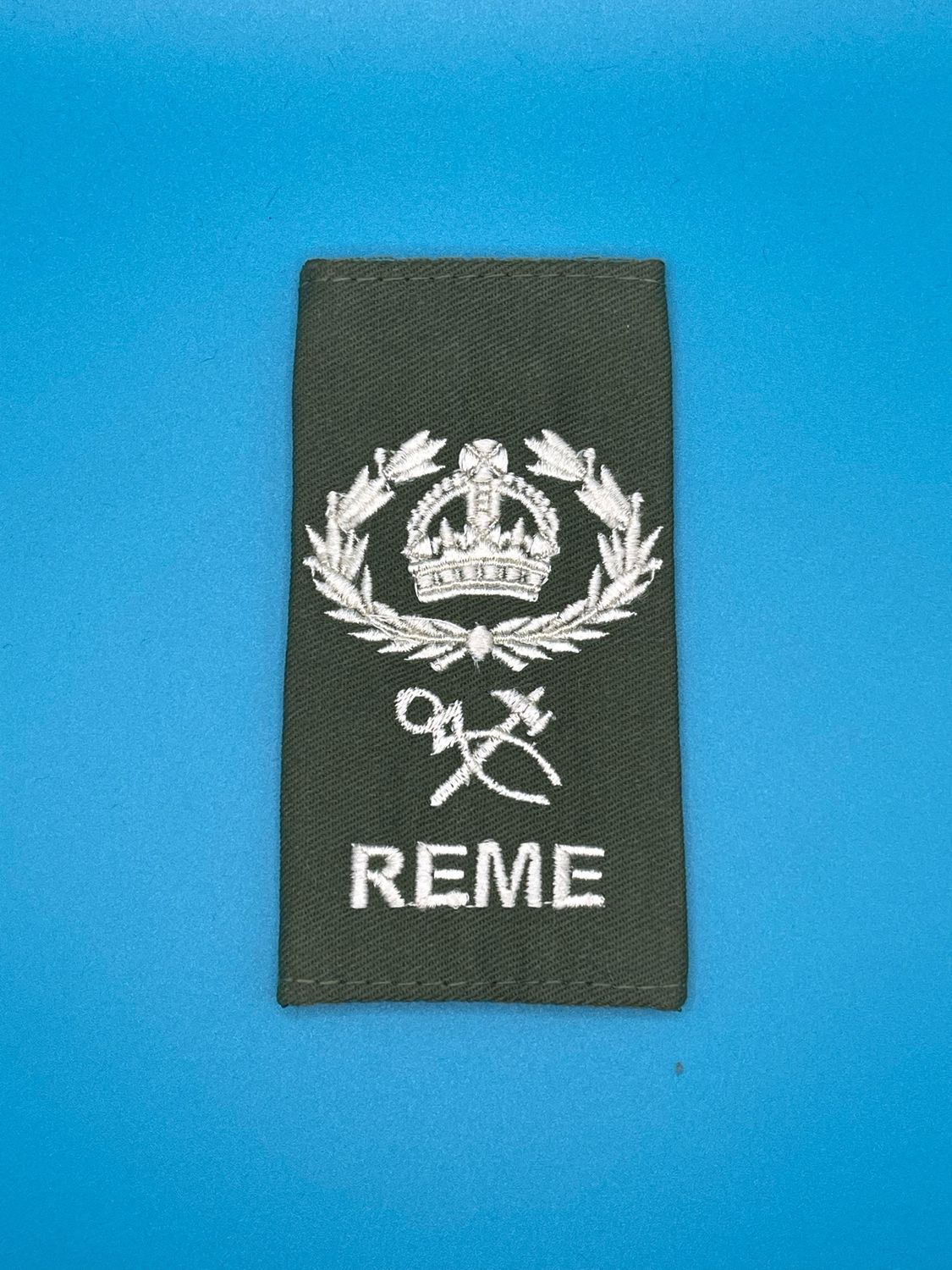 CIIIR Olive Green Rank Slide - REME - Single- WO2 AQMS Artificer Quartermaster Sergeant Hammer and Tongs