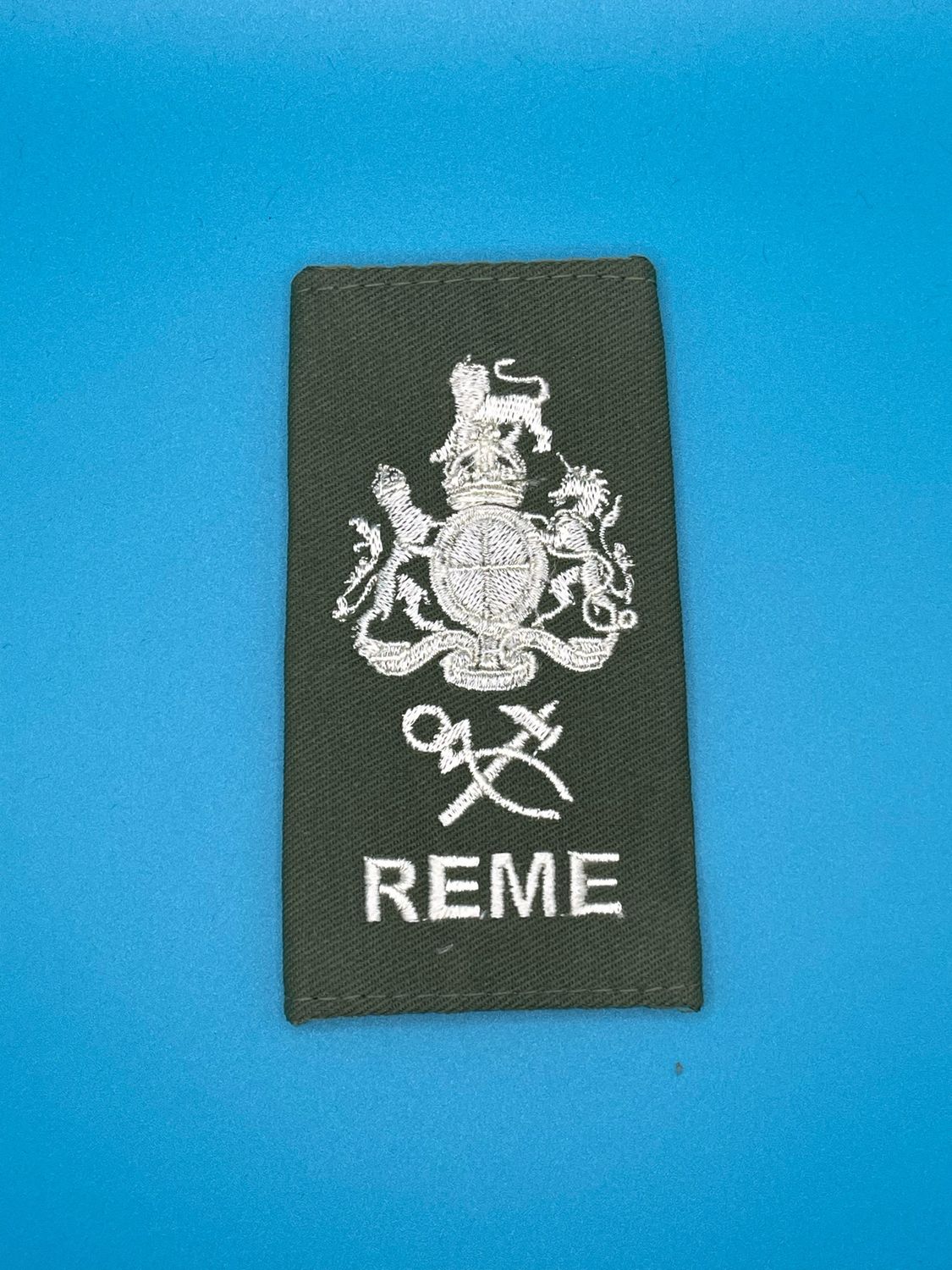 CIIIR Olive Green Rank Slide - REME - Single - WO1 ASM Artificer Sergeant Major Hammer and Tongs