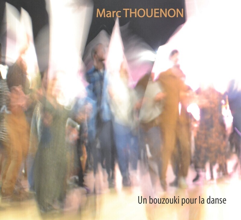 UN BOUZOUKI POUR LA DANSE