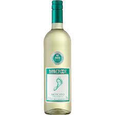 BAREFOOT CELLARS MOSCATO, Size: 750 ml