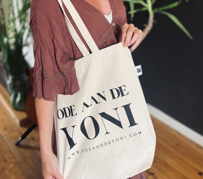 Ode aan de Yoni tas