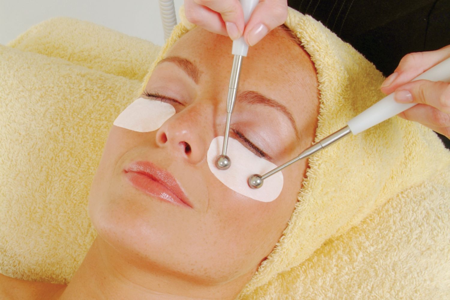 8 x Microface Intense Facials